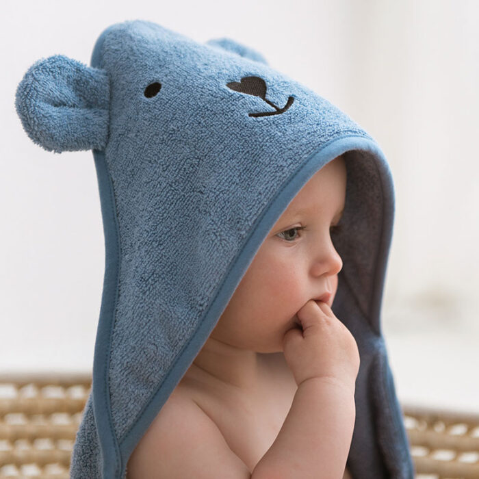 Ręcznik dla niemowlaka z kapturkiem bambusowy 85x85cm niebieski jeansowy - Bolo zdjęcie2