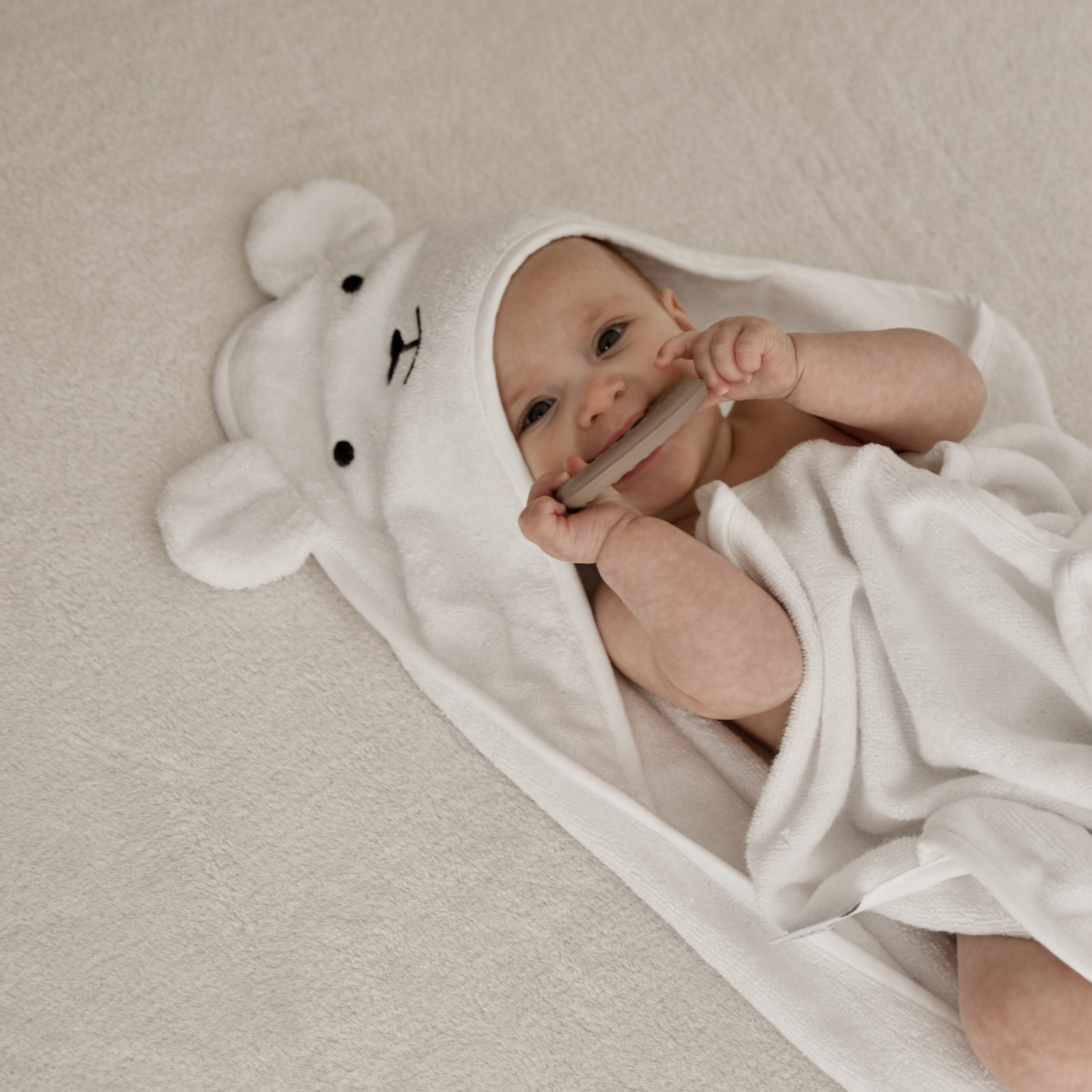 Ręczniki dla dzieci i niemowląt — jak wybrać, by dobrze pełniły swoją funkcję?